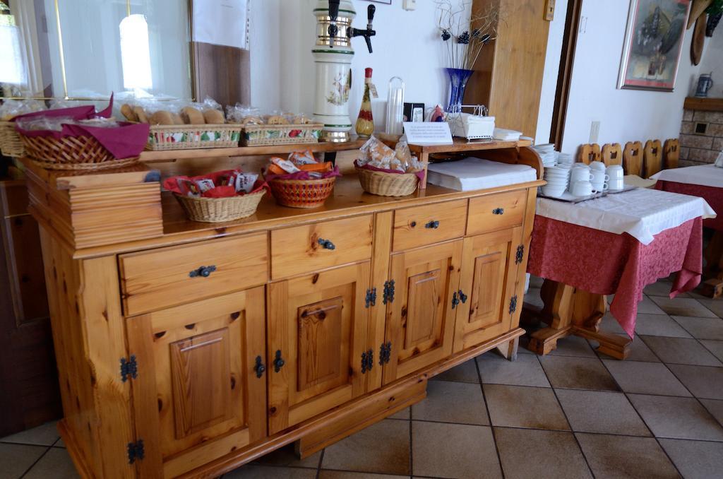 Albergo Mirella Belluno Bagian luar foto