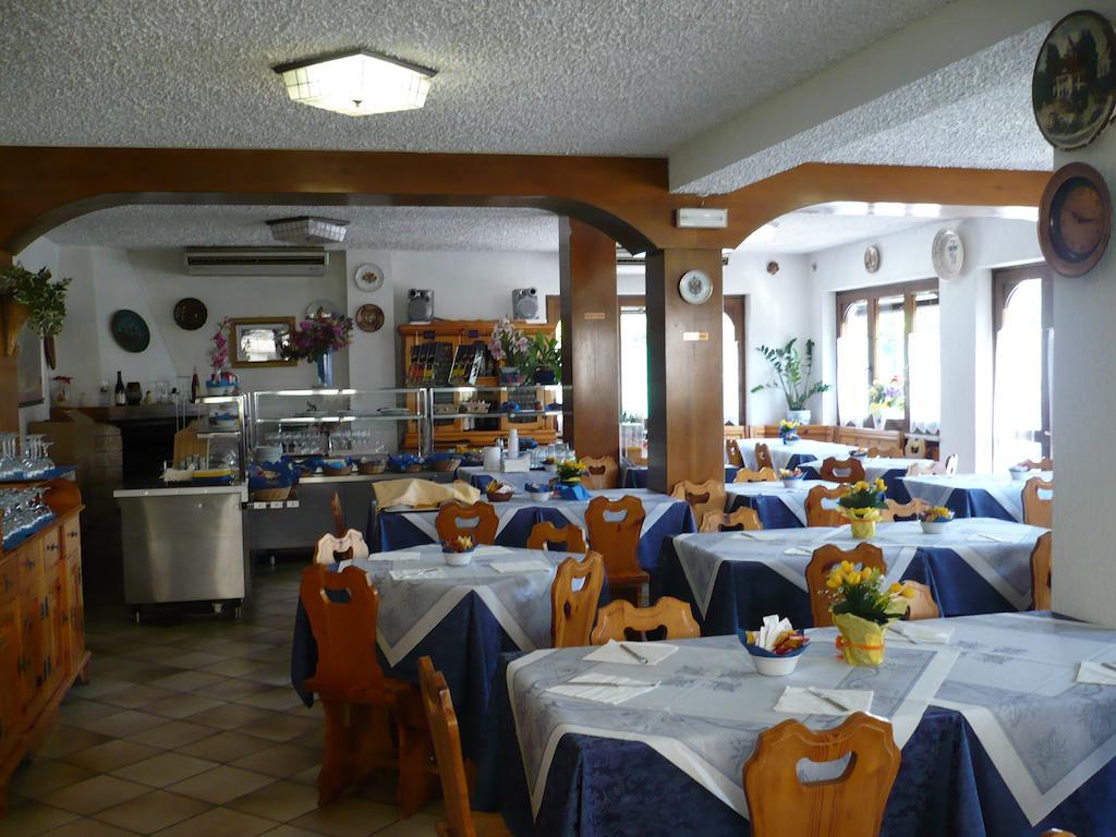 Albergo Mirella Belluno Bagian luar foto